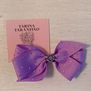 Tarina Tarantino bow hair clip